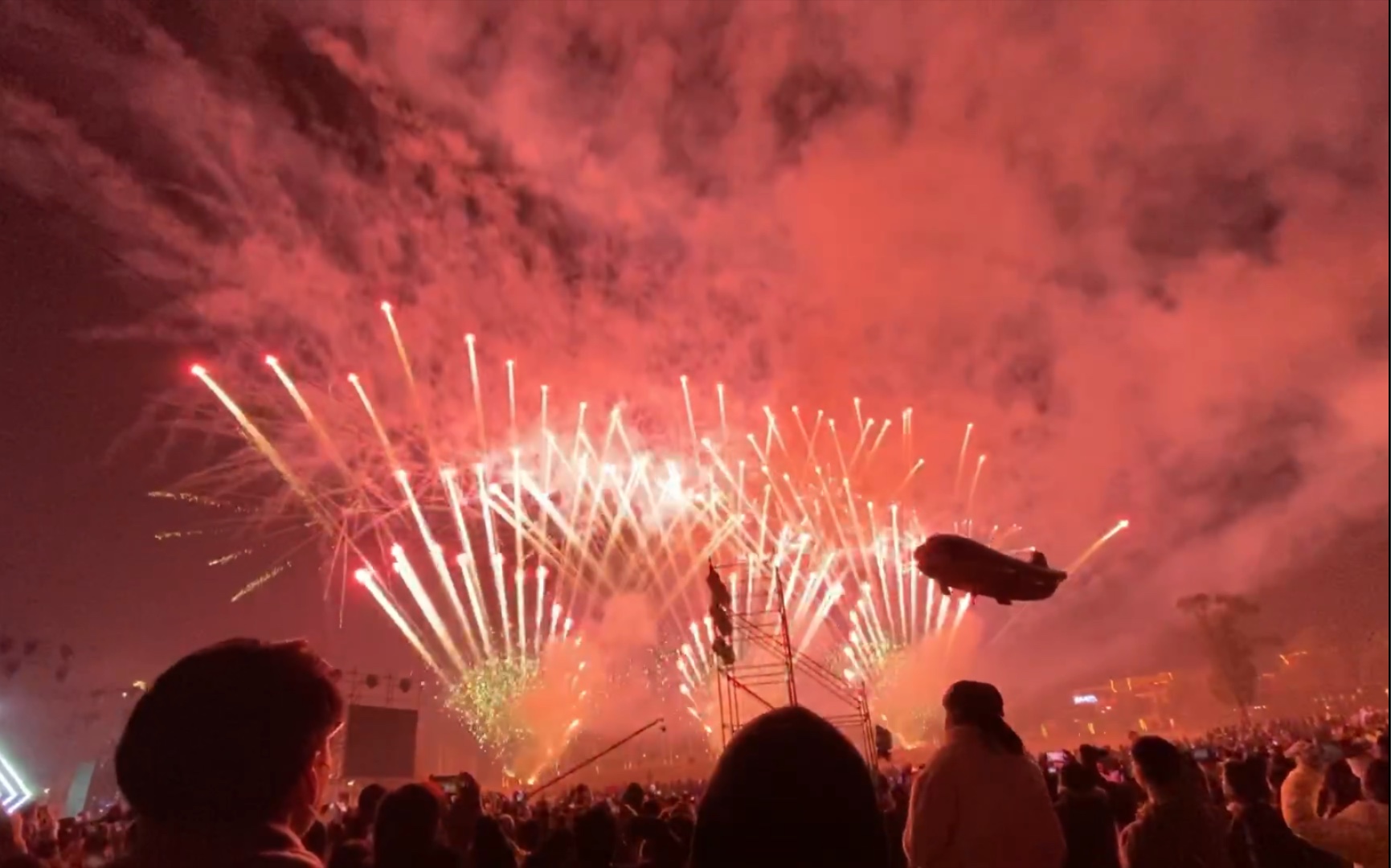 武汉花博会的烟花秀也太好看了吧