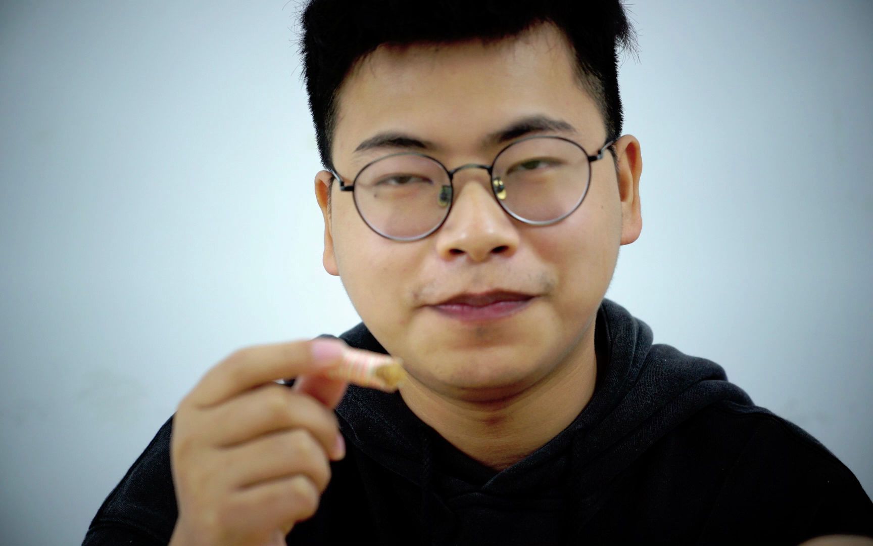 阿彪解密糖果盲盒,带酒精的糖果直冲天灵盖!