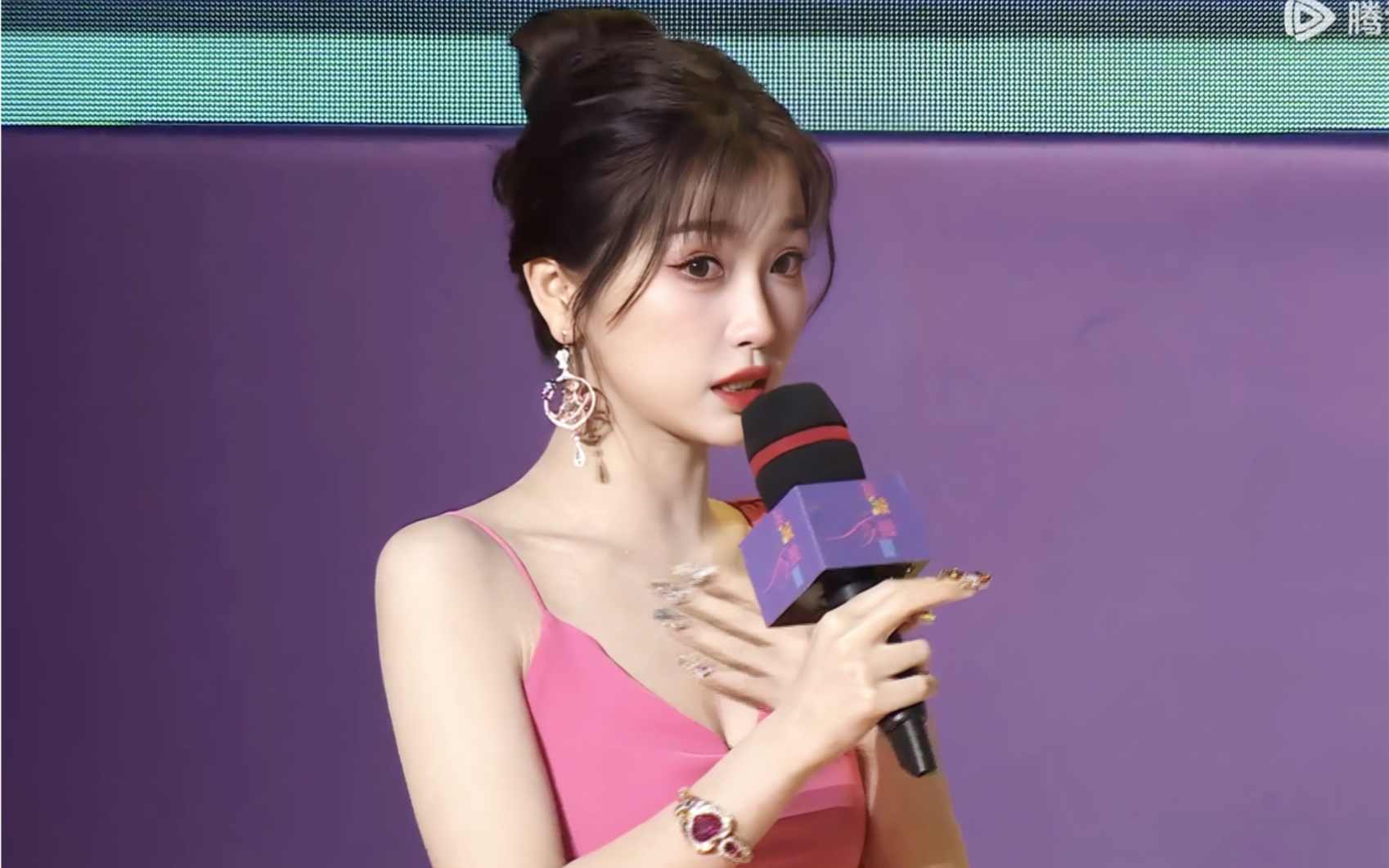 "越是觉得你做不到的人,越要做给他看" —虞书欣(第一次剪视频,可以给