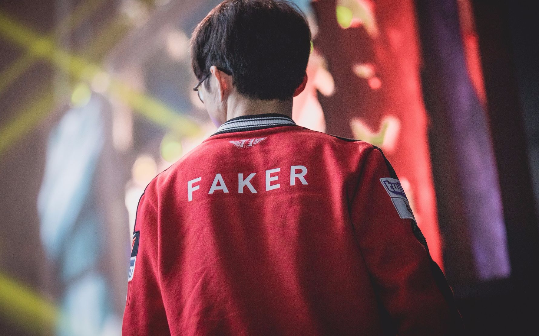 [图]【Faker】【Walk On Water】2017世界赛纪念 饭制