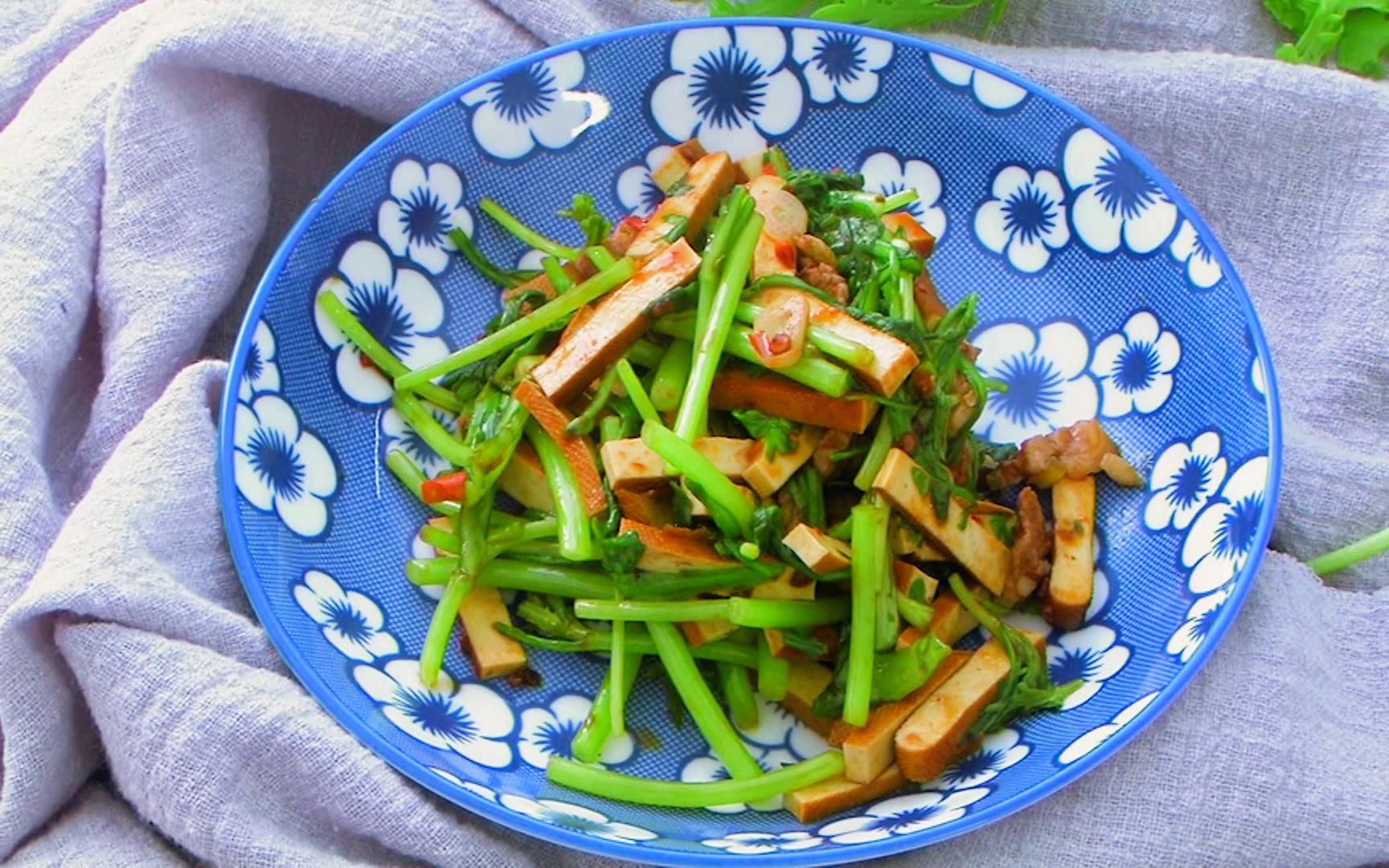 春天里,茼蒿配香干,吃了还想吃_哔哩哔哩_bilibili