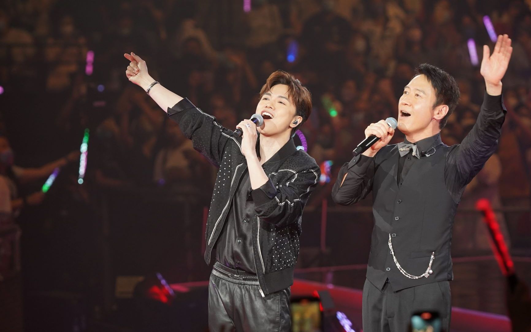 黎明红馆演唱会 张敬轩都是阿may?_哔哩哔哩_bilibili