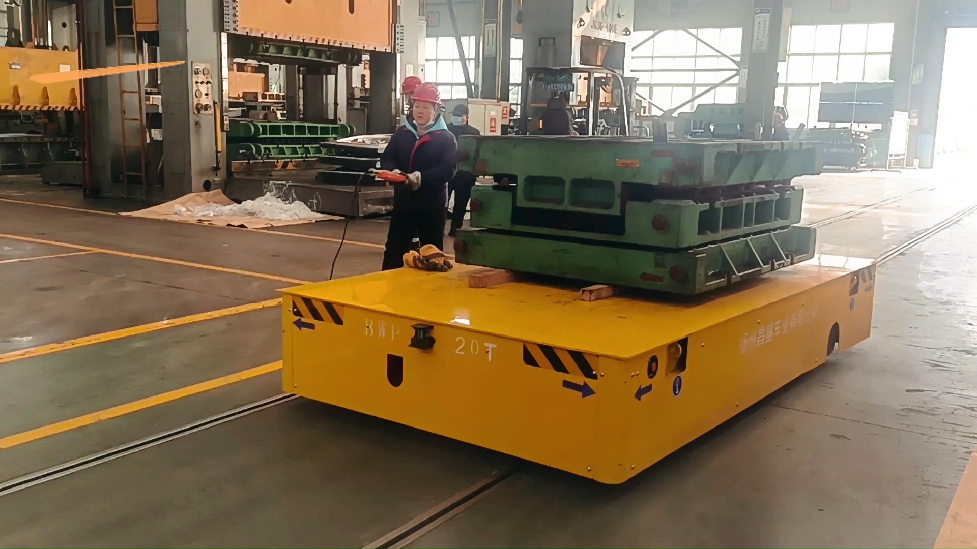 20吨无轨平车,电动模具搬运车,用户现场实拍视频