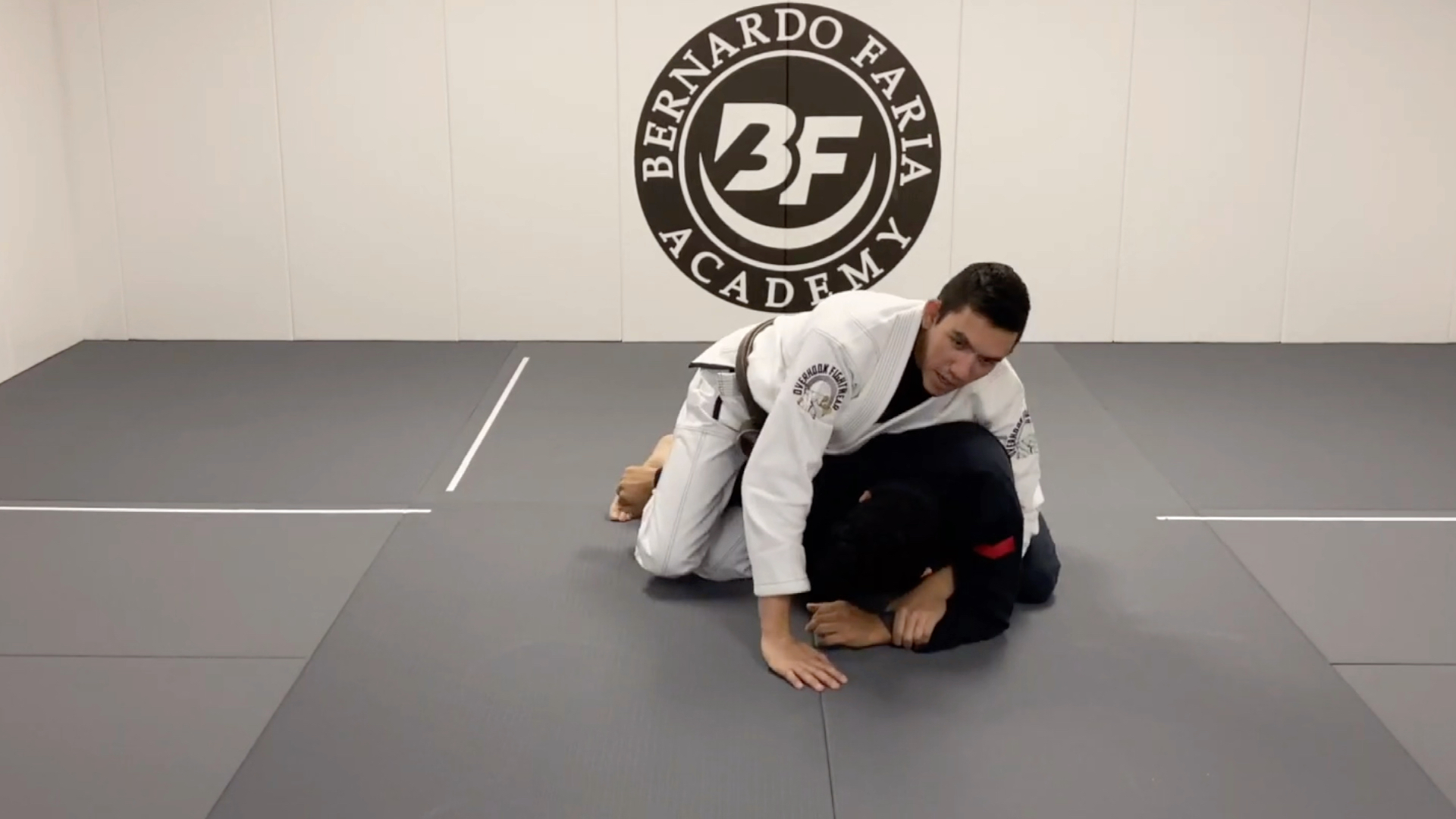 巴西柔术十字架位的关节技