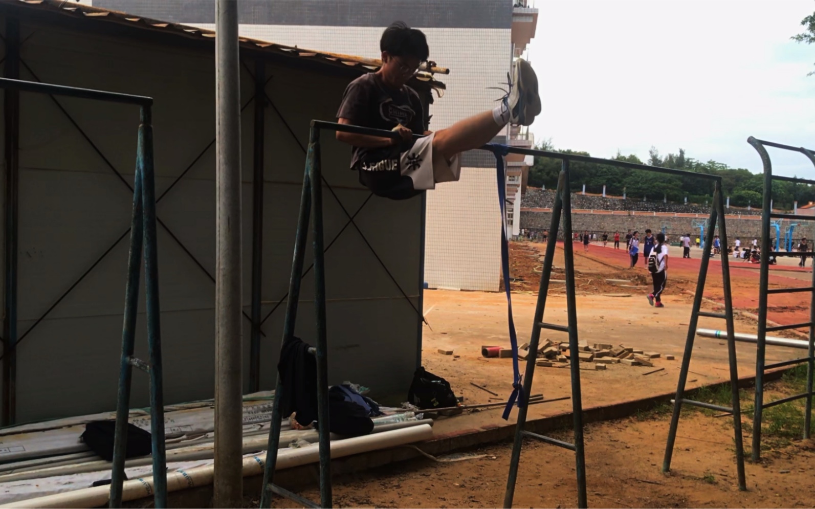 菜鸡汉尼拔引体