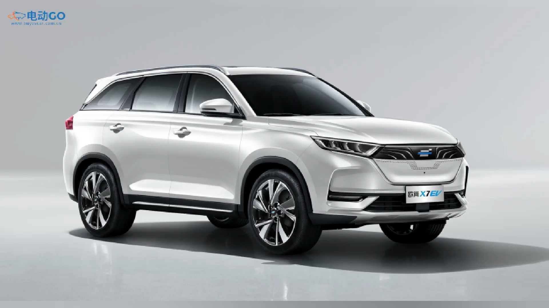 99万起 纯电紧凑suv长安欧尚x7 ev_哔哩哔哩 (゜-゜)つロ 干杯~-bili