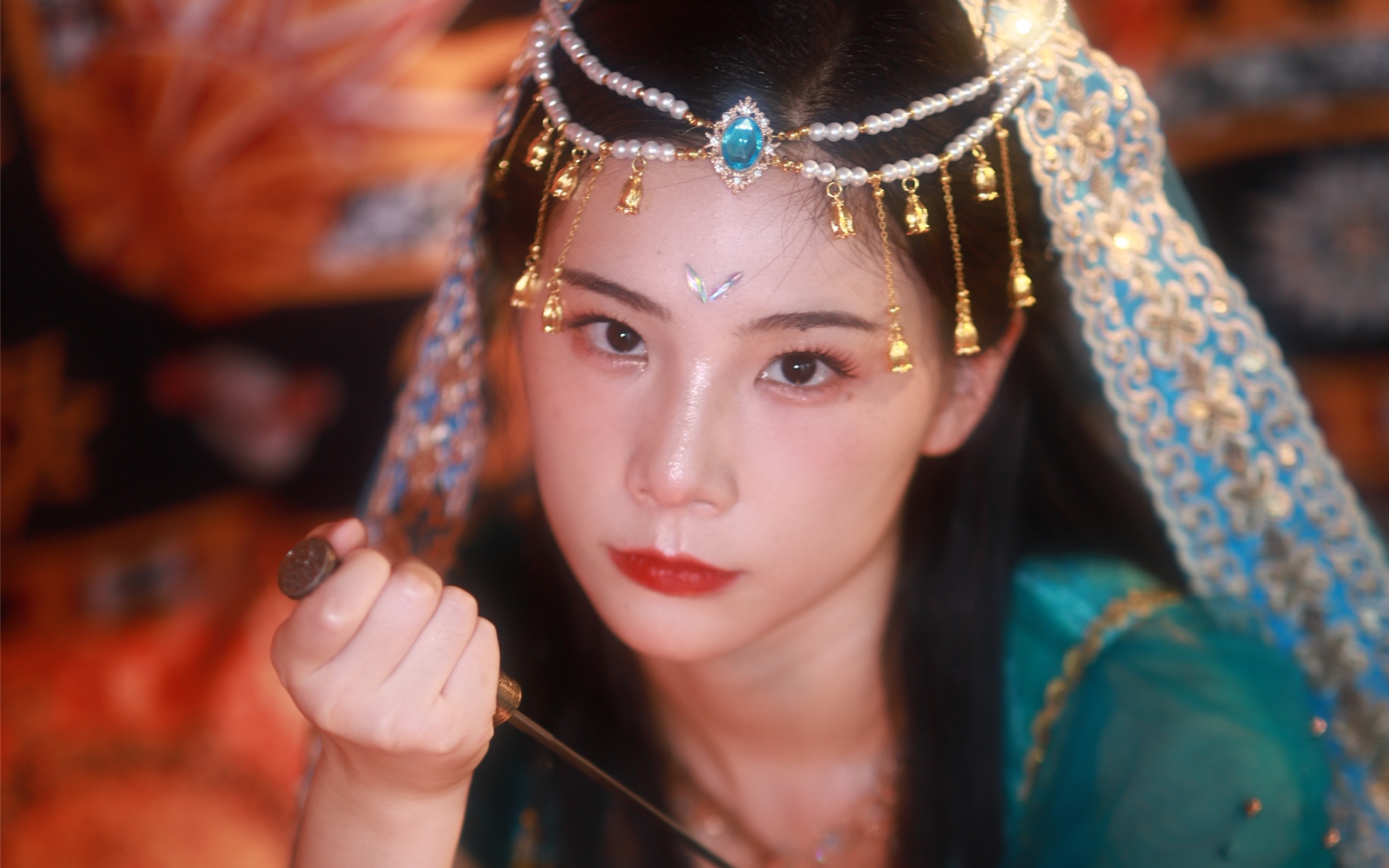 听说胡玉楼新来了个西域舞姬