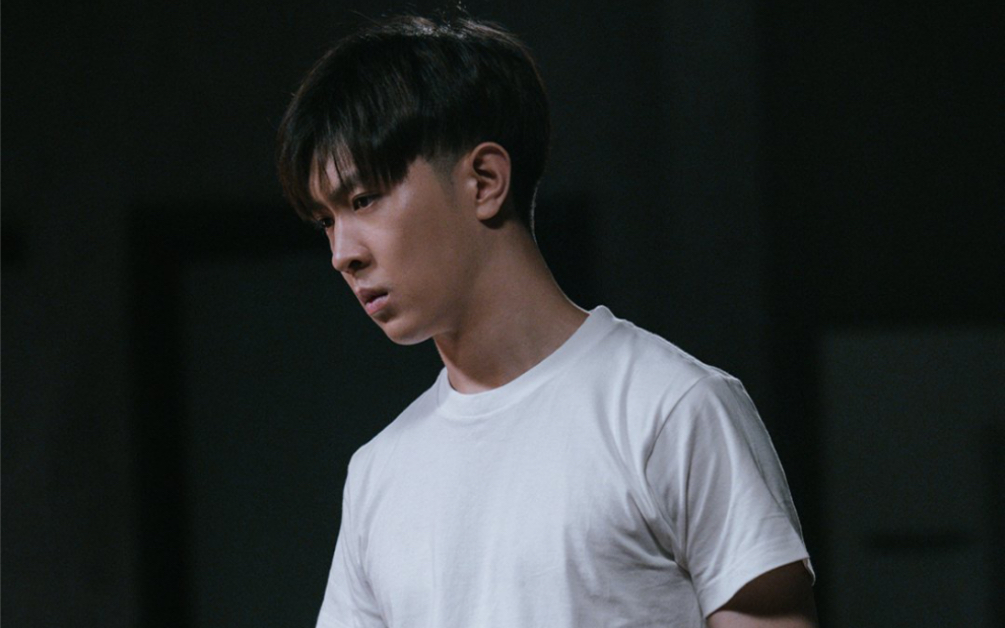 马伯骞演员请就位第五期cut排练饰演寄生虫以及导演点评