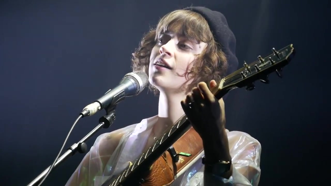 法国女歌手pomme翻唱千与千寻片尾曲いつも何度でも这是被天使亲吻过