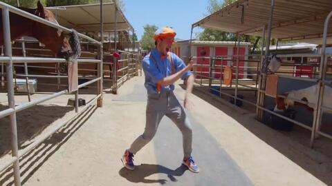 Blippi Learns About Animals At Danny's Farm! _ Fun and Educational Videos-ๅๅฉๅๅฉ Blippi Learns About Animals At Danny's Farm! _ Fun and Educational Videos-ๅๅฉๅๅฉ