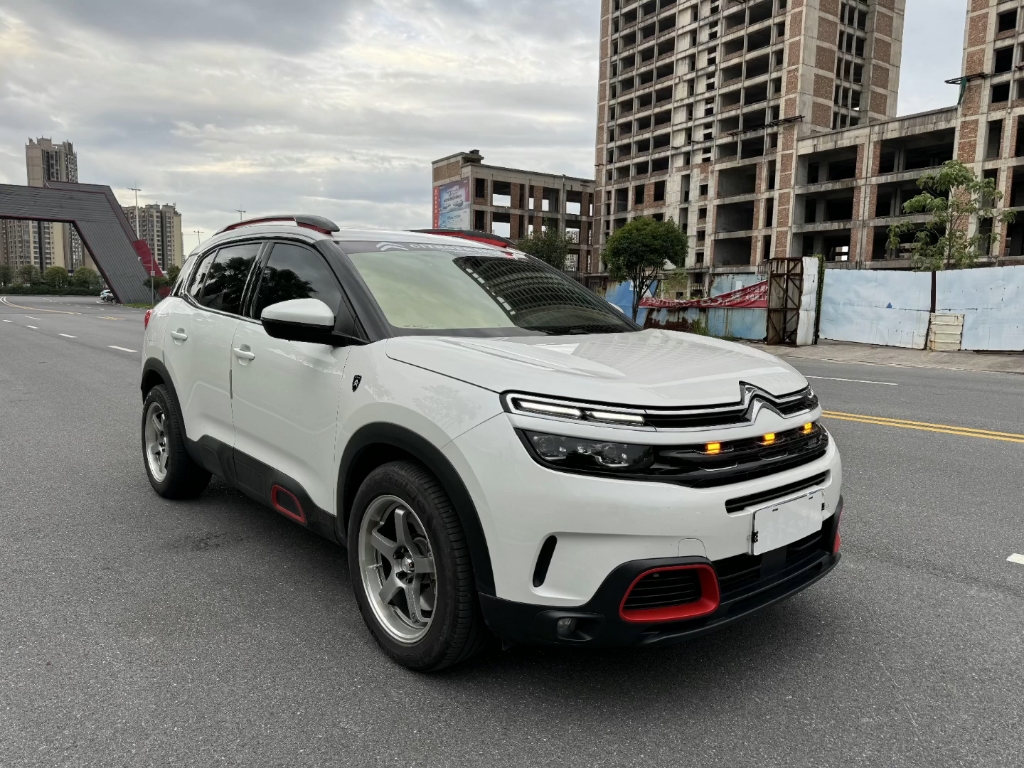 【品牌车型】雪铁龙 天逸 c5 aircross 2020款 400thp 尊享型 【上牌