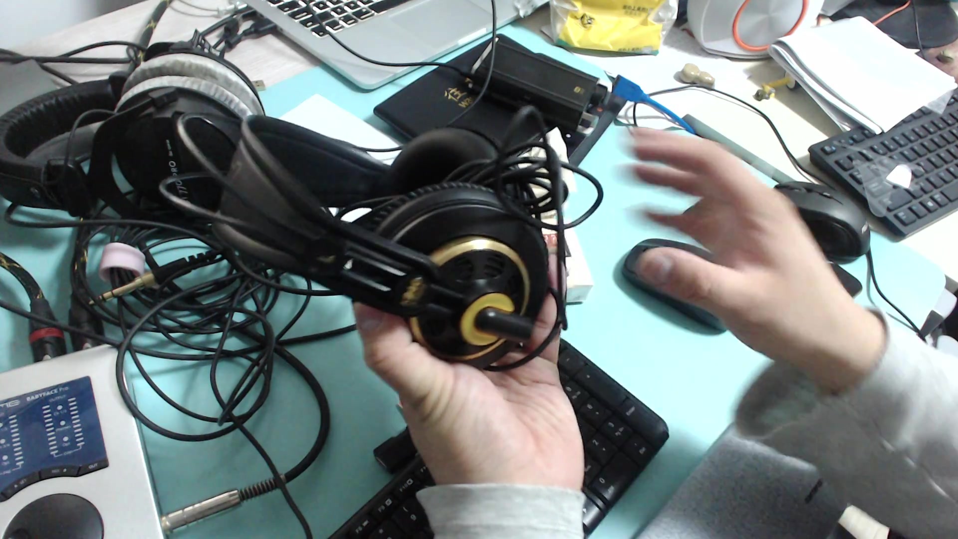 AKG k240s 耳机 经典监听 依旧能打哔哩哔哩bilibili