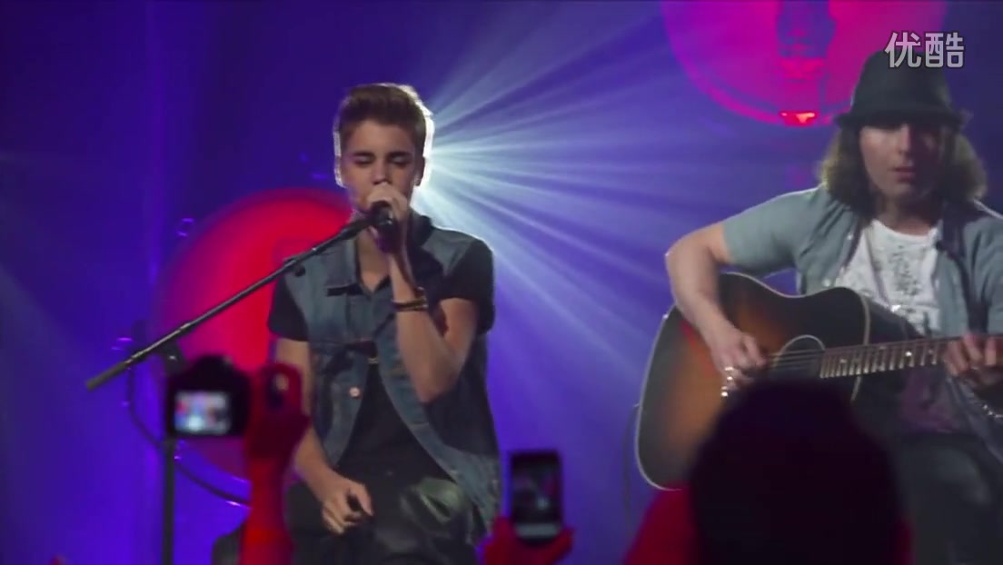 [图][经典][现场]Justin Bieber - As Long As You Love Me (Acoustic) (Live)