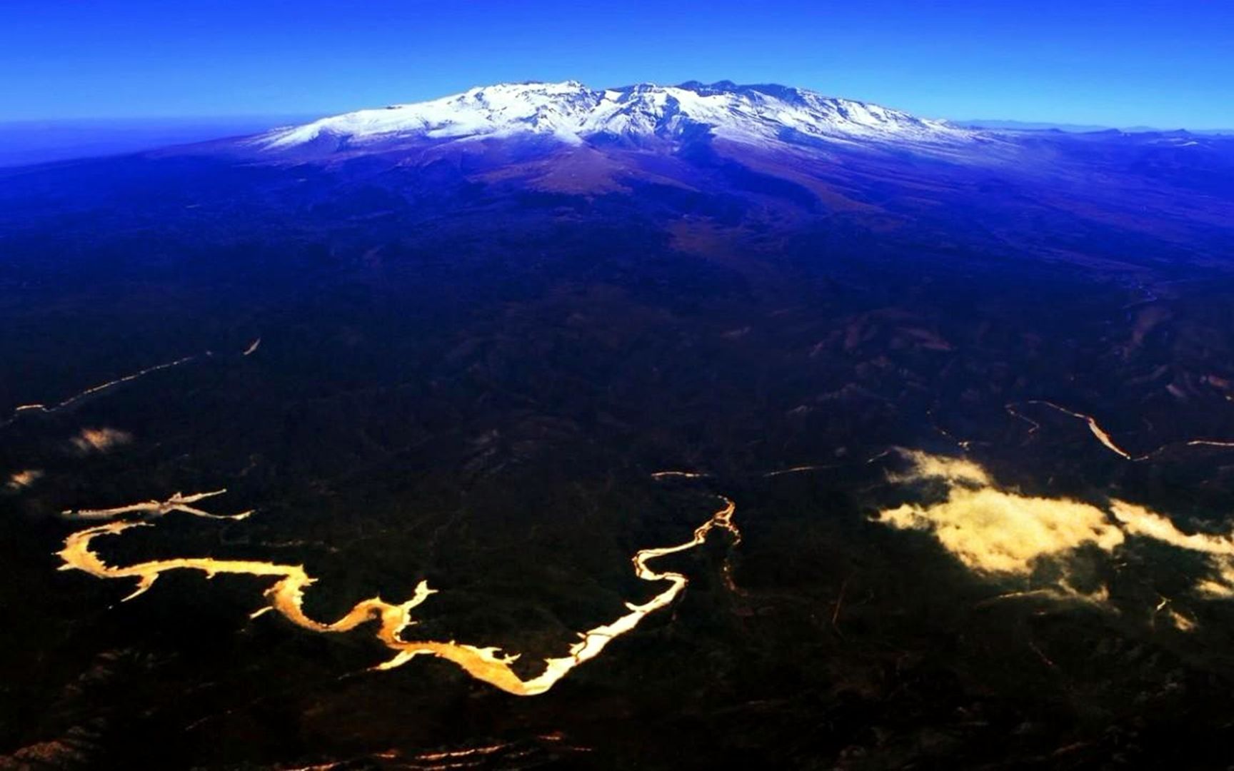 昆仑山是龙脉之祖,为什么没有皇帝在那修建陵墓?原因其实很简单