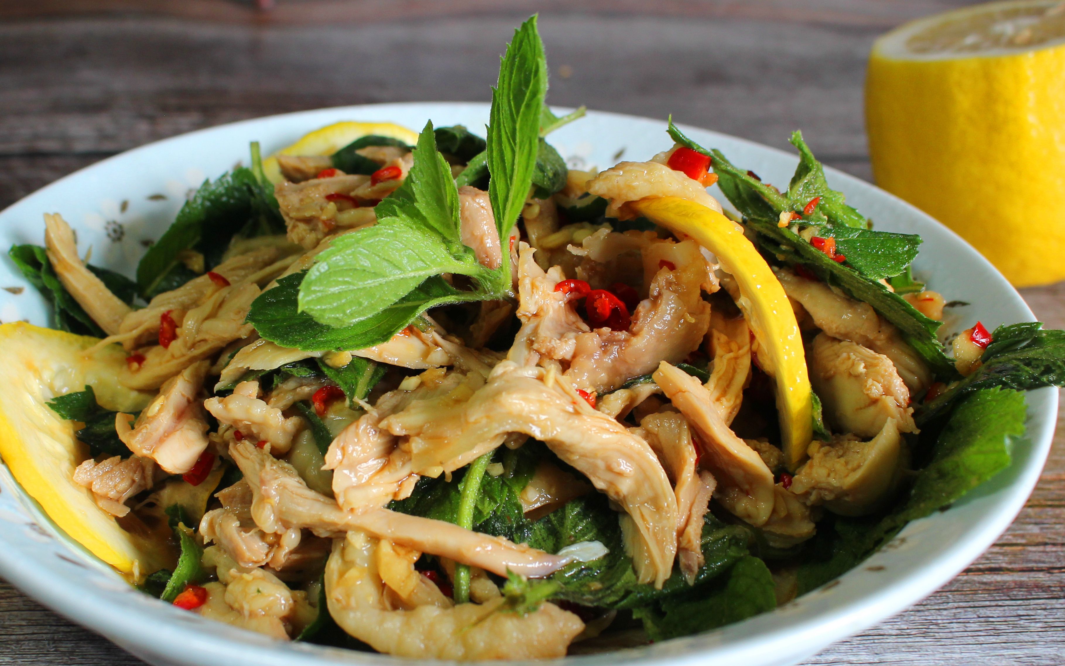 白砍鸡吃腻了尝一下大厨做的凉菜薄荷鸡丝,夏季必备清凉爽口