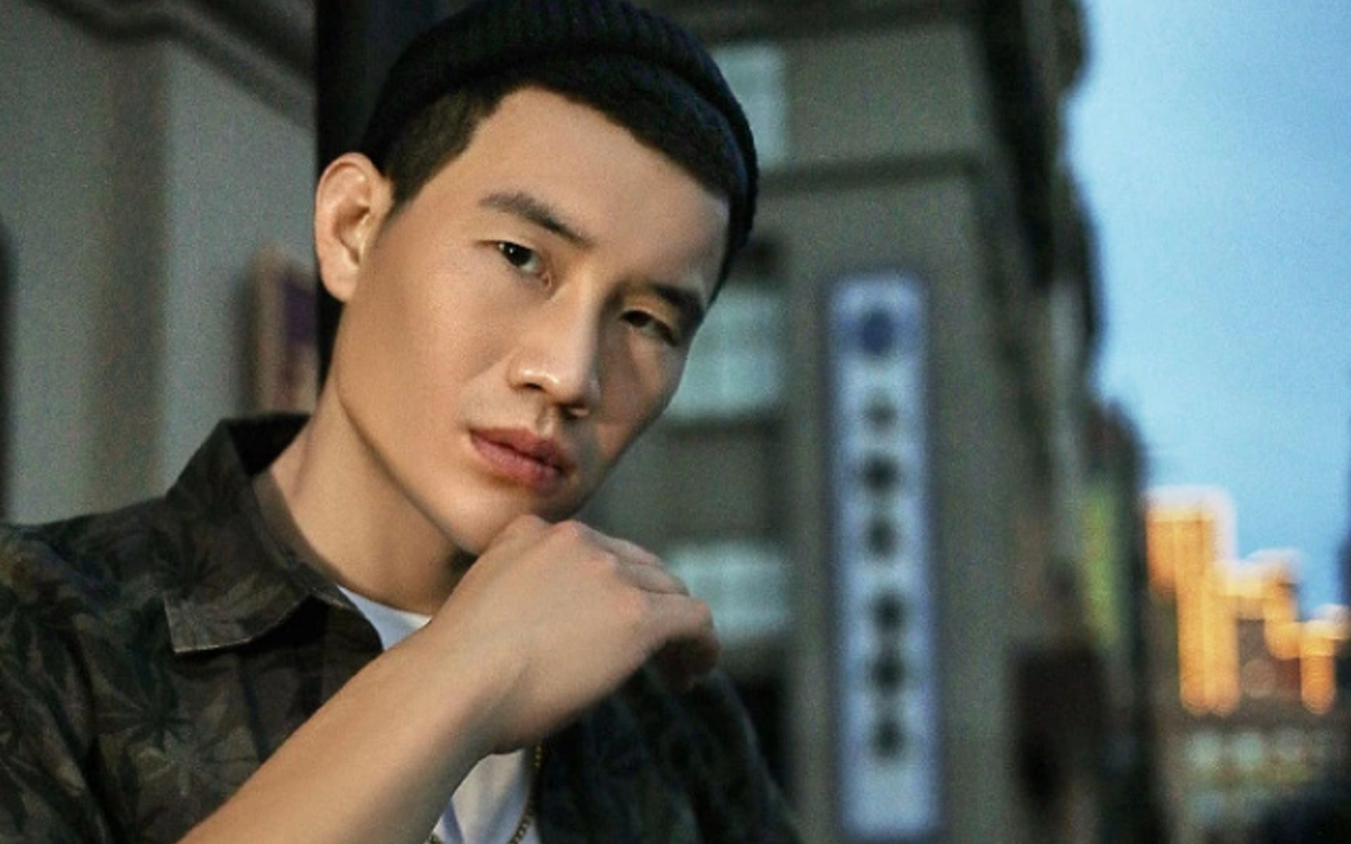 嘎子谢孟伟直播卖酒再翻车,不守住最后的底线,谁也救不了他!