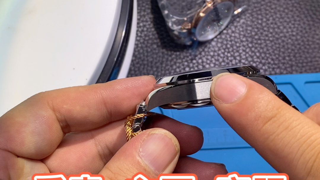 腕表评测讲解 海马额地球仪多时区手表测评