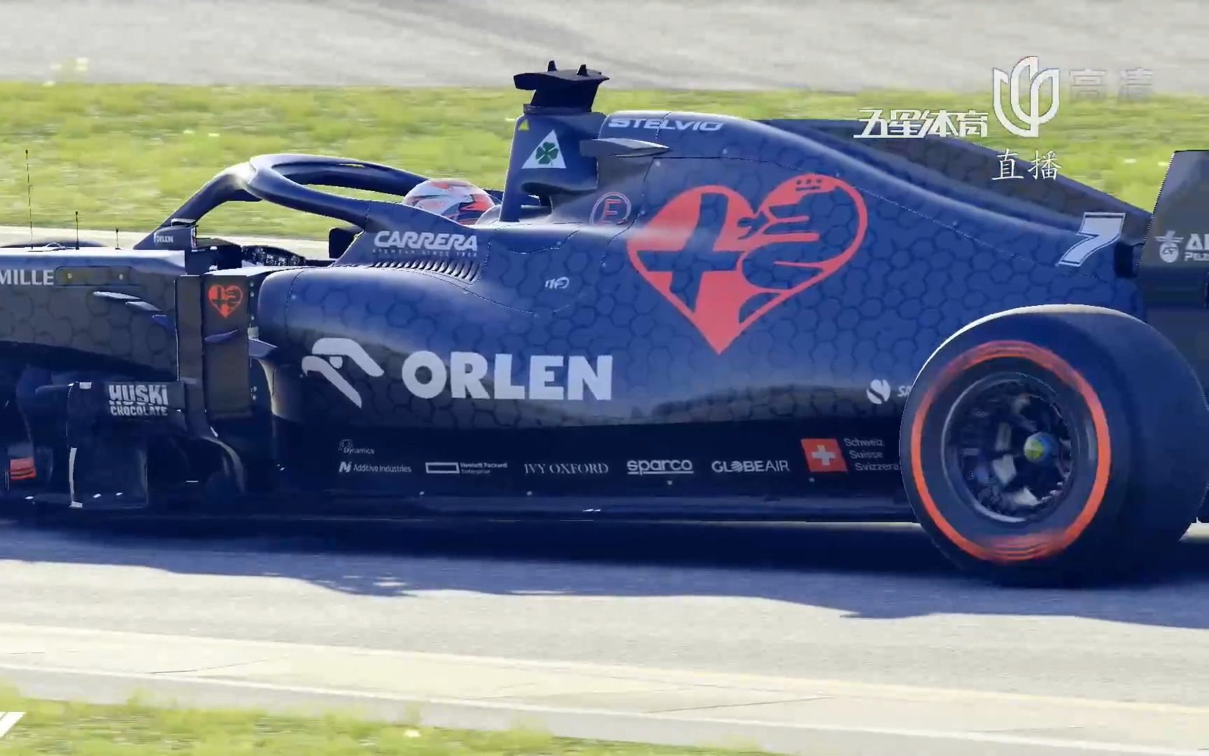 f1 2020 阿尔法罗密欧c39新涂装亮相 莱科宁追杀勒克莱尔 刚出站的