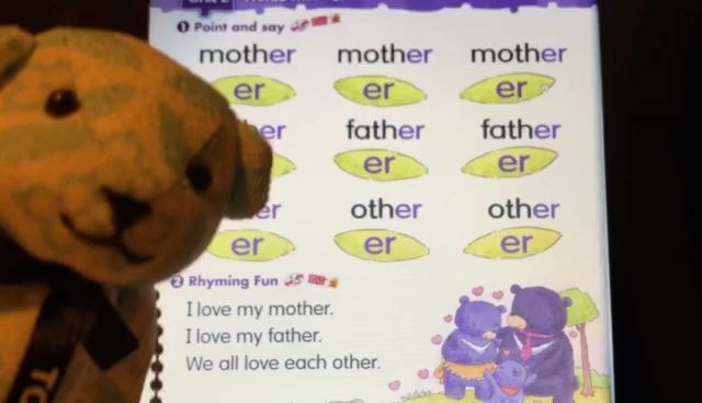 熊白白自然拼读之er发音熊小小发现er的神奇功能