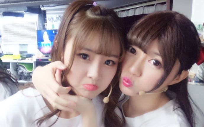 【闷叉】【张雨鑫x郝婉晴】腹黑晴格格爆料叉叉让朵朵前辈穿鞋_哔哩