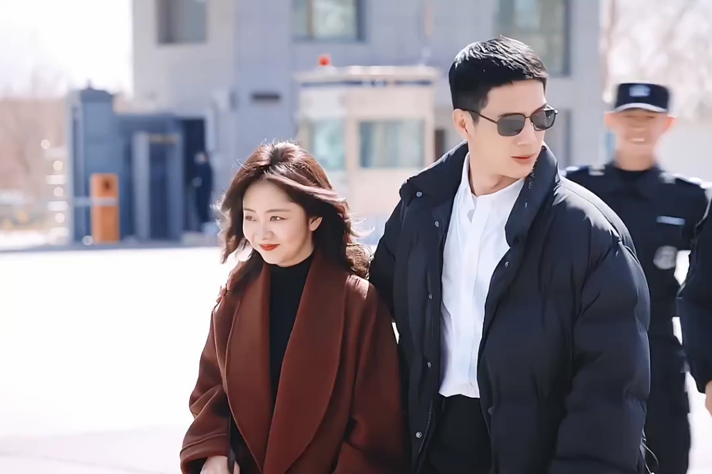 归晓下意识往路晨身后躲的动作谁懂啊