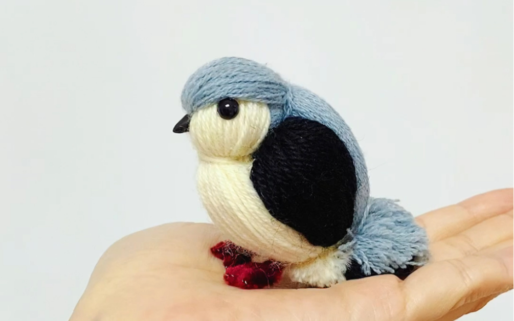 冬天一起用旧毛线做超简单毛线小鸟吧