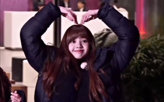 lisa对待猫和狗的区别