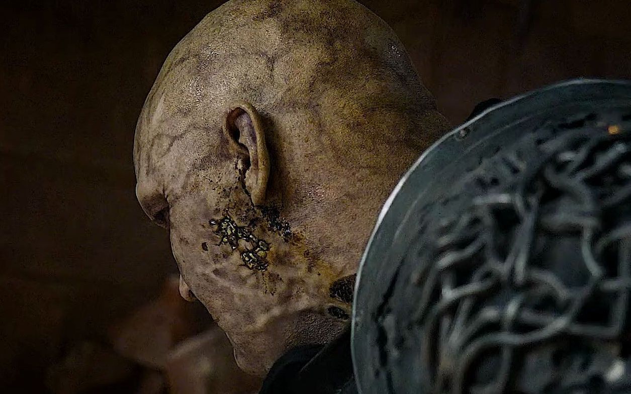 变成生化武器的魔山,面对猎狗的追杀竟感觉不到一丝疼痛.