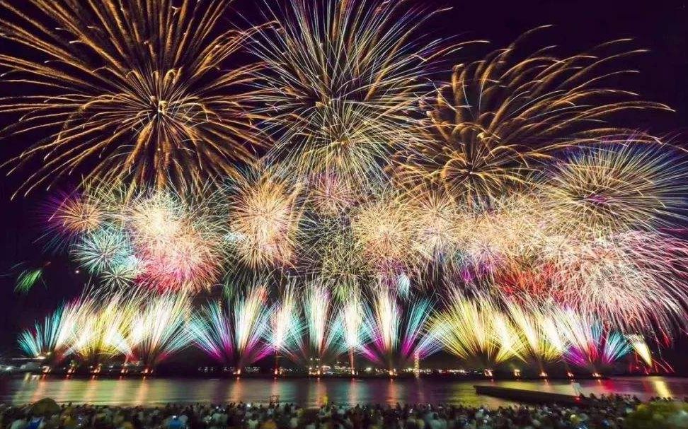 【超级小桀视角】长沙杜甫江阁烟花大赏,贺祖国70周年!