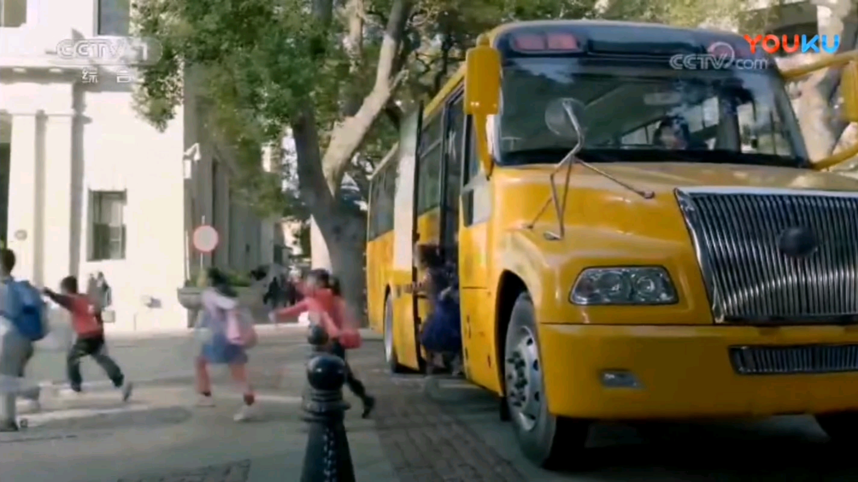 央视宇通校车2014年公益广告