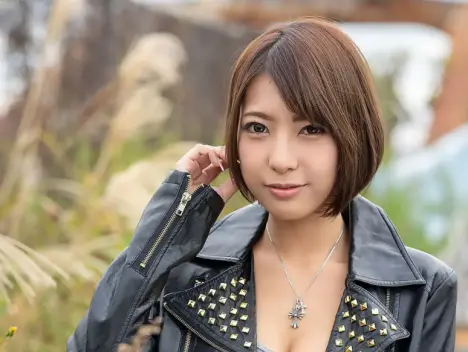 明星档案 第59期 春咲凉(春咲りょう)个人资料简介及作品写真图片！