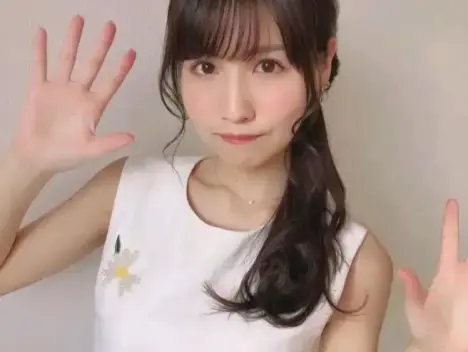 明星档案 第9期 樱空桃（桜空もも）个人资料简介及作品写真图片！