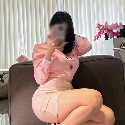 Yuna洁