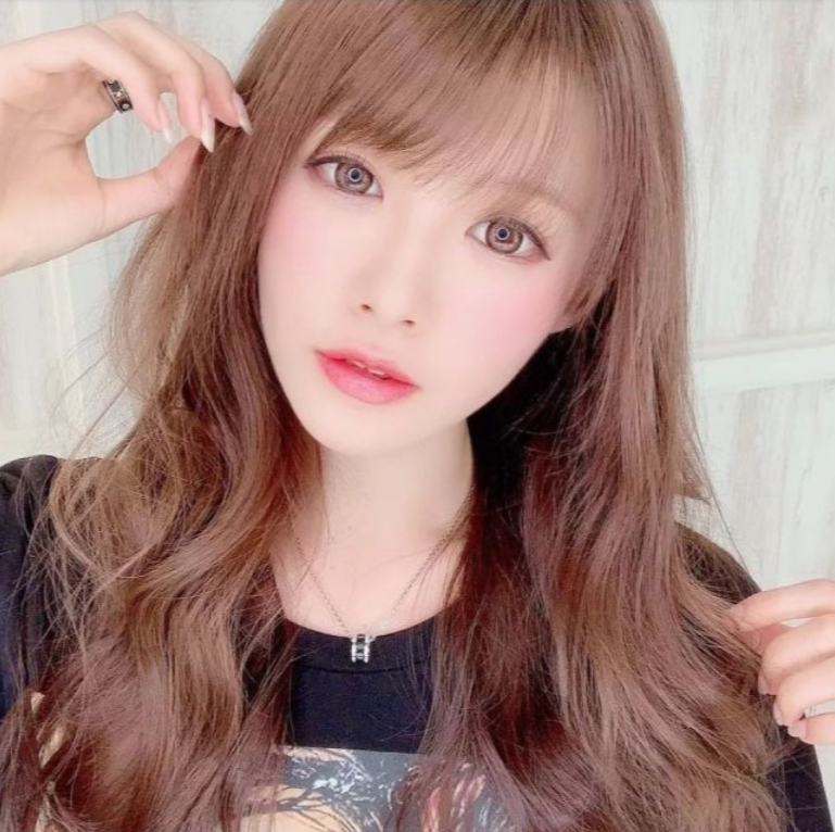 戒色试金石-新村晶