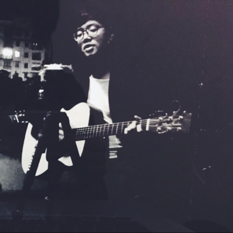 吉他弹唱 2017歌手李健作品《异乡人》 强飞-