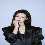骑仿赛的聆儿