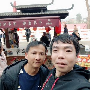 荒唐而伟大