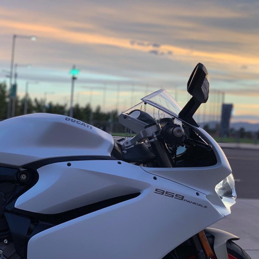 杜卡迪v4s全碳改装77更换天蝎akrapovic全段全钛排气