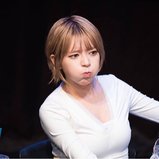 我的视频 用或其他应用扫描二维码 点赞 朴草娥身为主场大人的威严