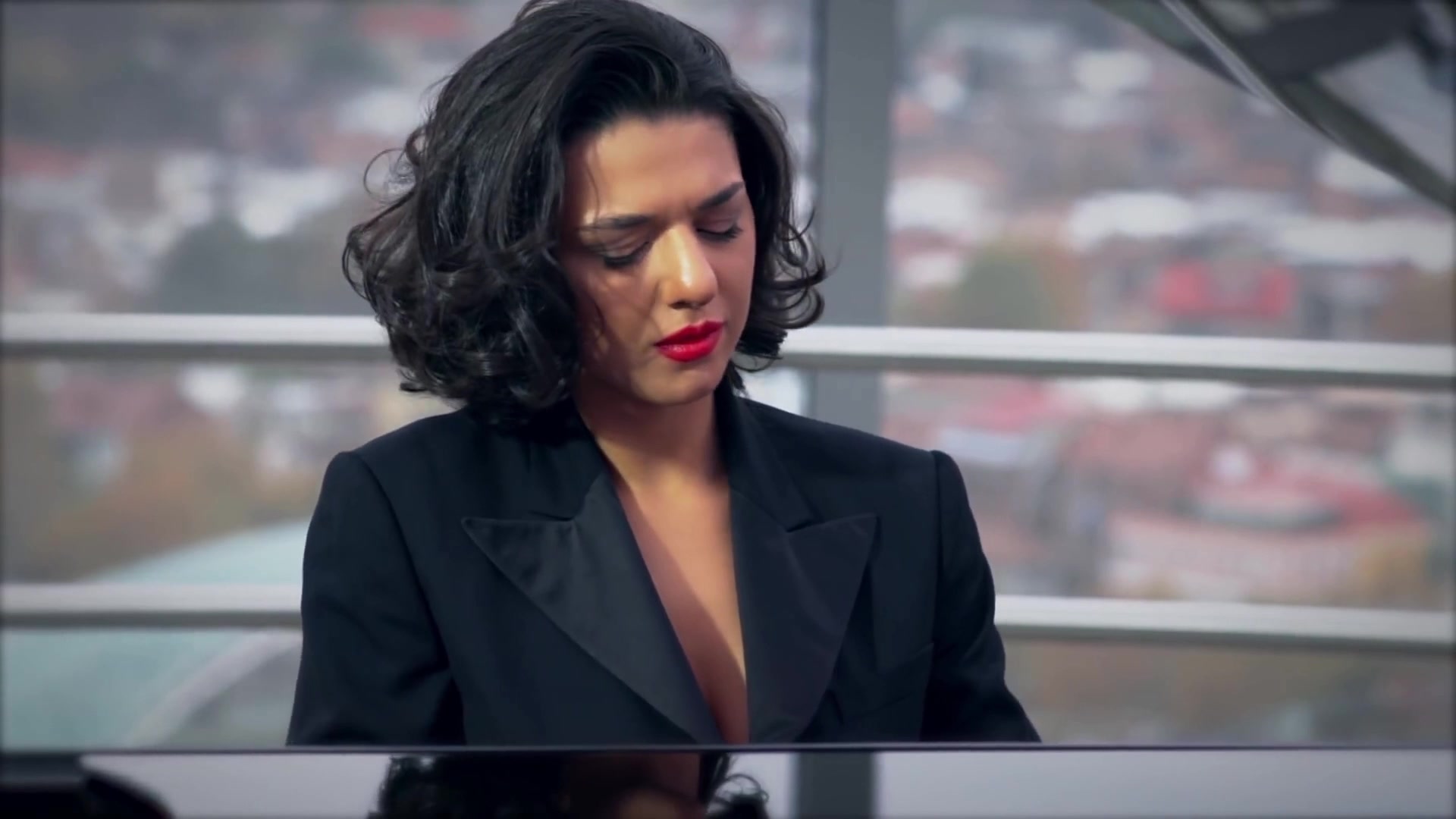 钢琴家 卡蒂雅 独奏 《waltz in c sharp minor op. 64 no.2》chopin