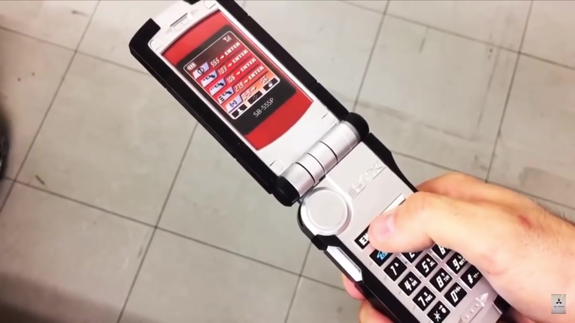 日本小哥哥在线假面骑士faiz变身场景 555,standing by!